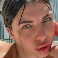 miss-tina Nue