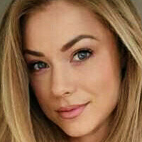 missnikkileigh Nue