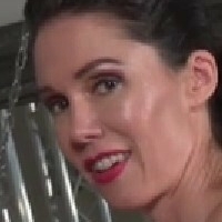 Mistress Susi Nue