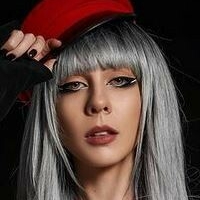 mjanette Nue