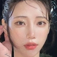mo.momoro Nue