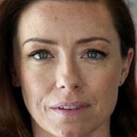 Molly Parker Nue