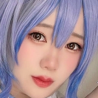 Momiko Lin Nue