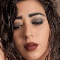 Mon Valenzuela Nue