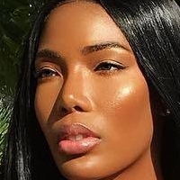 Monifa Jansen Nue
