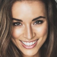 Monika Radulovic Nue