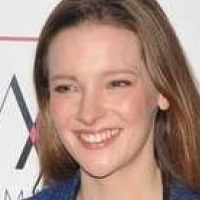 Morfydd Clark Nue