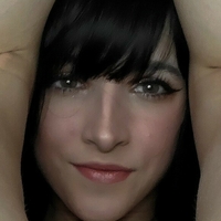 Motzie Nue