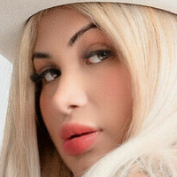 naomiverdeee Nue