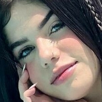 Natalia Hoyos Nue