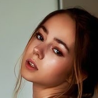 Natalia Muchova Nue