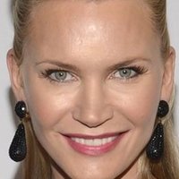 Natasha Henstridge Nue