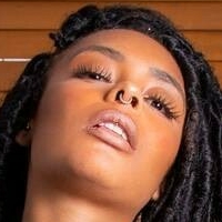Nefertiti Nue