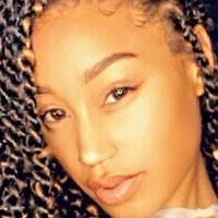 Nia Simone Nue