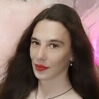 nikavarga Nue