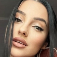 Nikoleta Milenova Nue