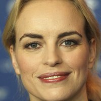 Nina Hoss Nue