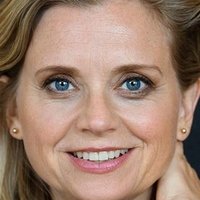 Nina Weniger Nue