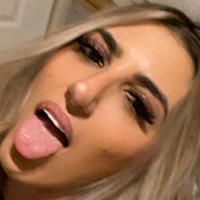 ninakhalifaa Nue
