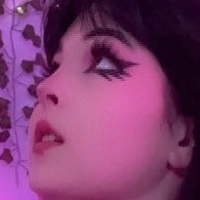 okay_kylie Nue