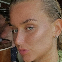 Olivia Fals Nue