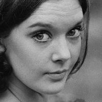 Pamela Franklin Nue