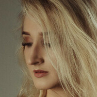 Patrycja Bieniek Nue