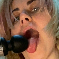 peachycatmeow Nue