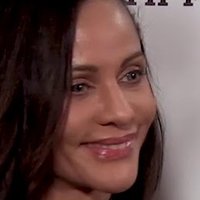 Persia White Nue