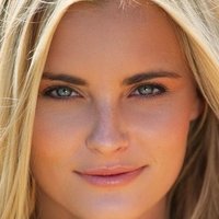 Petra Silander Nue