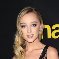 Phoebe Dynevor Nue