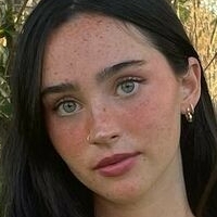 Rae Cambra Nue