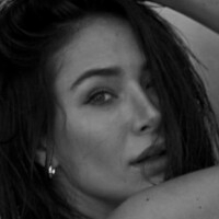 Raquel Santolaya Nue