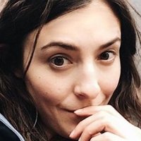 Rebecca Van Cleave Nue