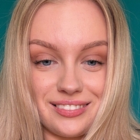 rebeccaa Nue