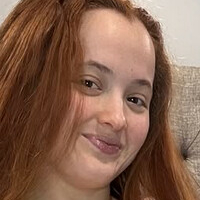 Red Eviee Nue