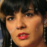 Reyhan Sahin Nue
