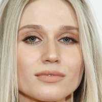 Rita Volk Nue