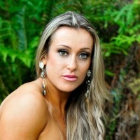 Rochelle Michielin Nue
