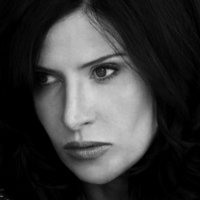 Ronni Ancona Nue
