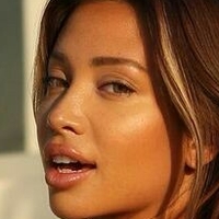 rosaliej Nue
