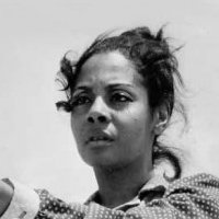 Rosalind Miles Nue