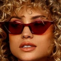 Rose Bertram Model Nue