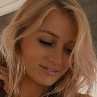 RosieVan Nue