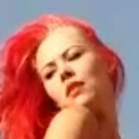 Roter Teufel Nue