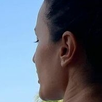 Roxana Erdei Nue