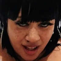 Roxi Red Nue