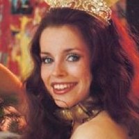 Ruthy Ross Nue