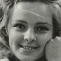 Sabine Sinjen Nue