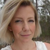 Sally Faulkner Nue
